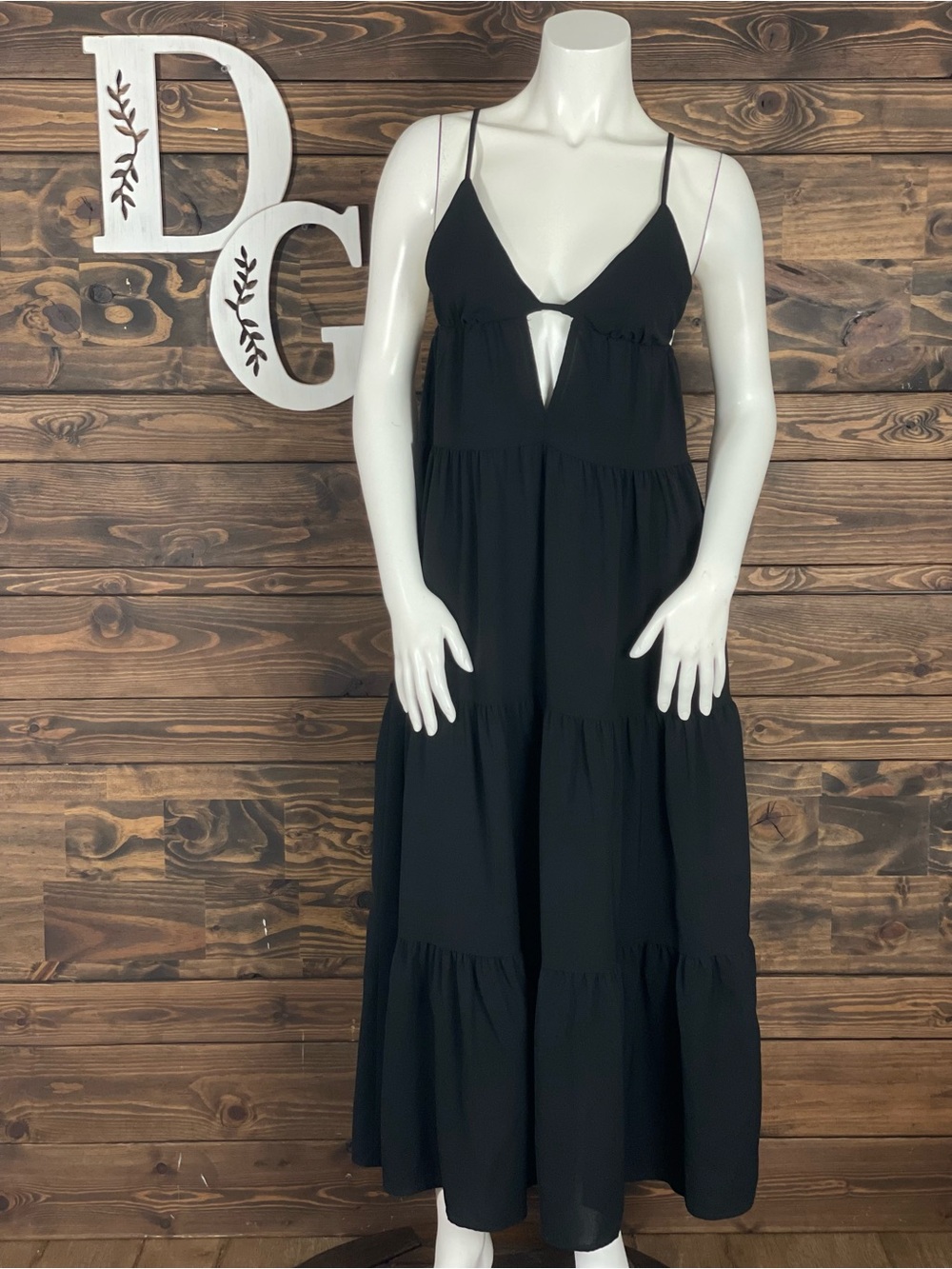 SHEIN | Vivid Eden Black Tiered Maxi Dress Keyhole Detail Spaghetti Strap